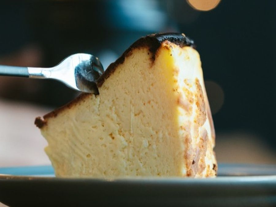 自家製バスクチーズケーキ