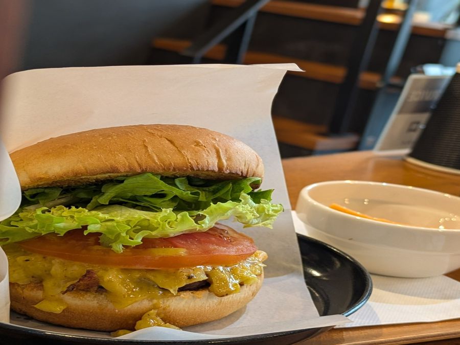 佐賀牛チーズバーガー